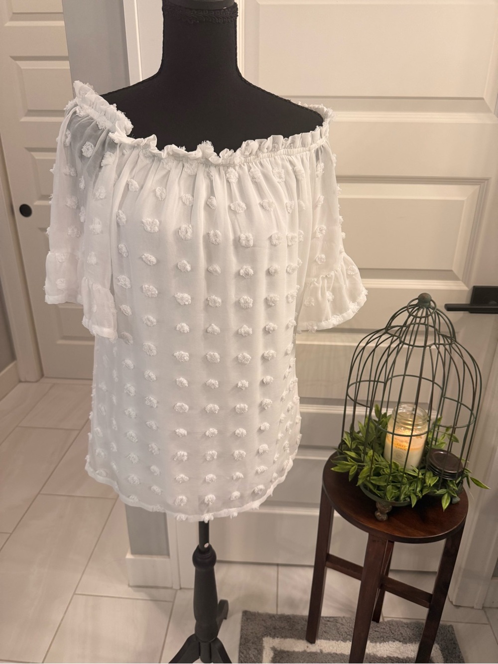 Source Unknown White Off-Shoulder Pom-Pom Peasant Blouse